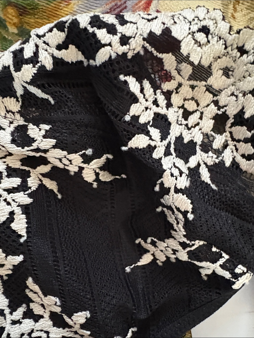 NWT Wacoal/Soma Lace-Trim Bralette in Black and Cream - Picture 9 of 10